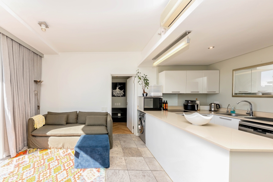 To Let 1 Bedroom Property for Rent in Foreshore Western Cape